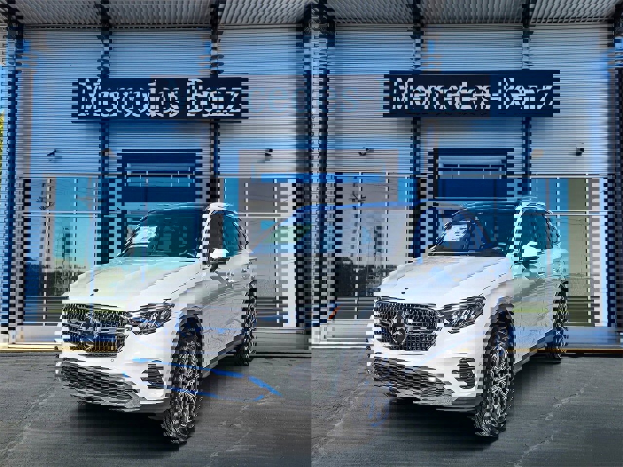 New 2026 Mercedes-Benz GLC 300 4MATIC image 3