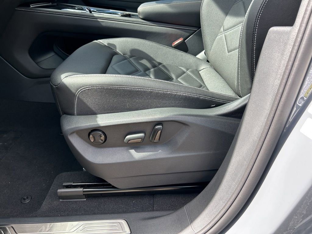 New 2026 Volkswagen Atlas SE FWD image 16