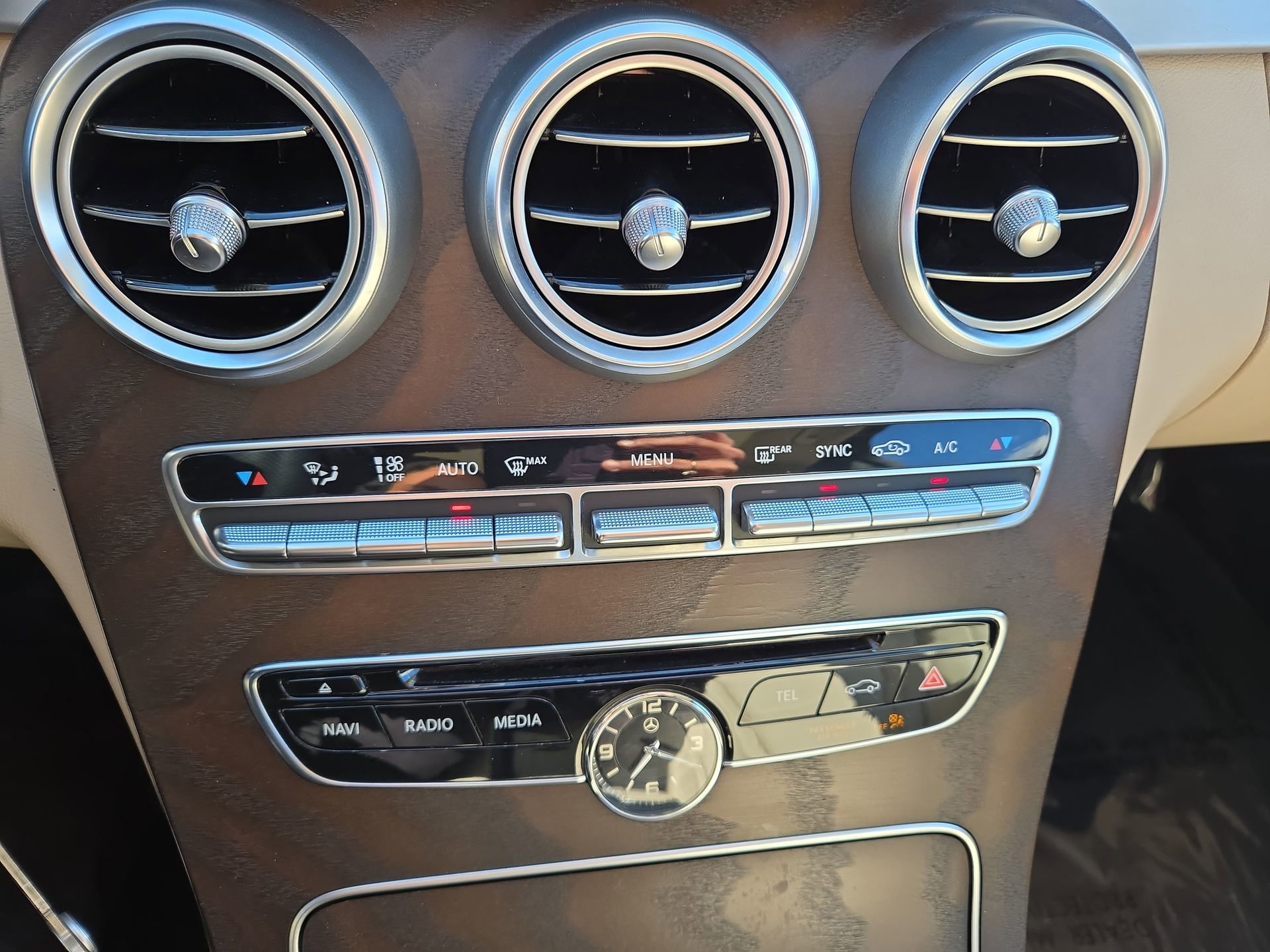 Used 2018 Mercedes-Benz C 300 Sedan image 29