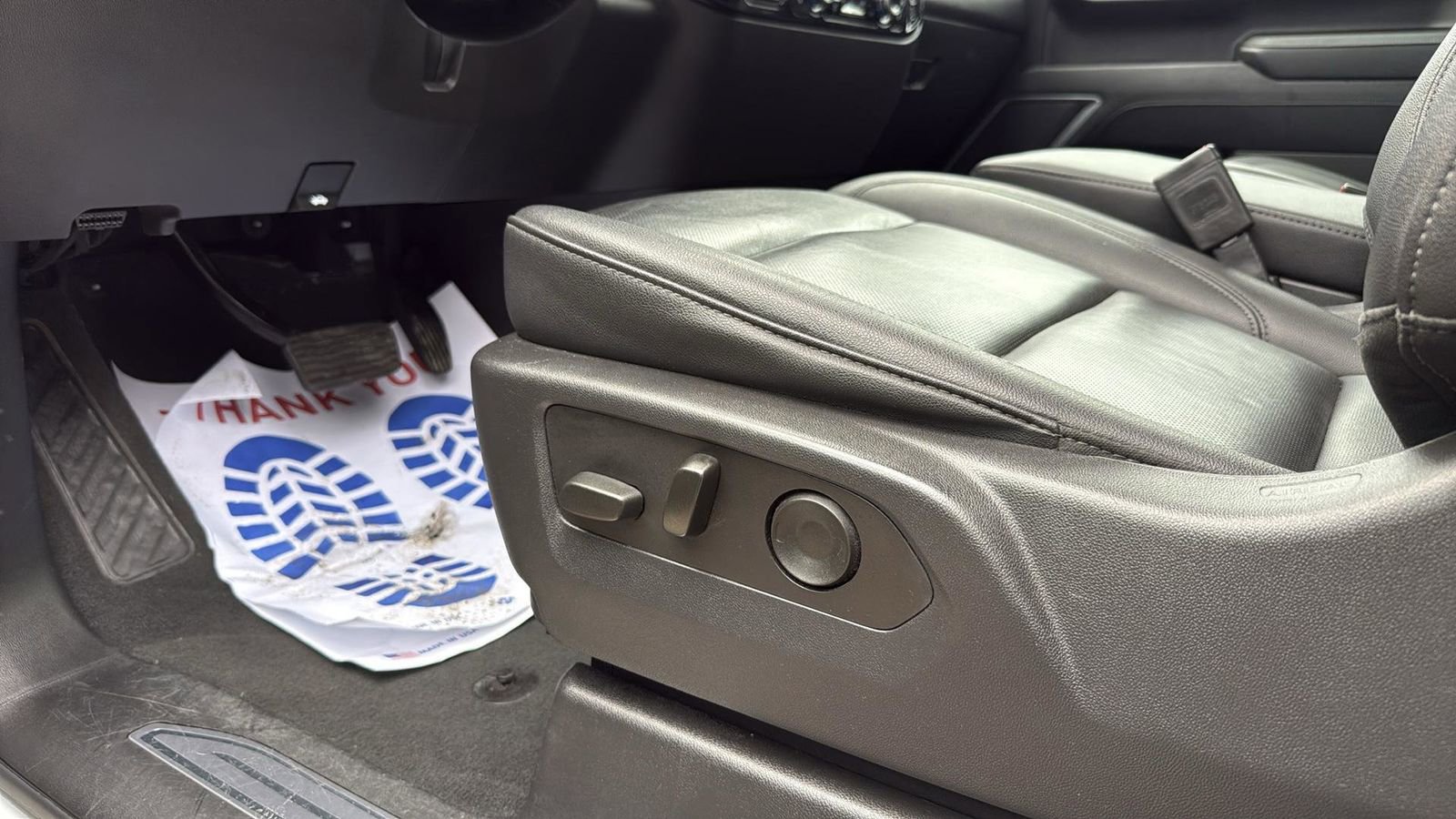 Used 2025 GMC Sierra 1500 SLT image 11