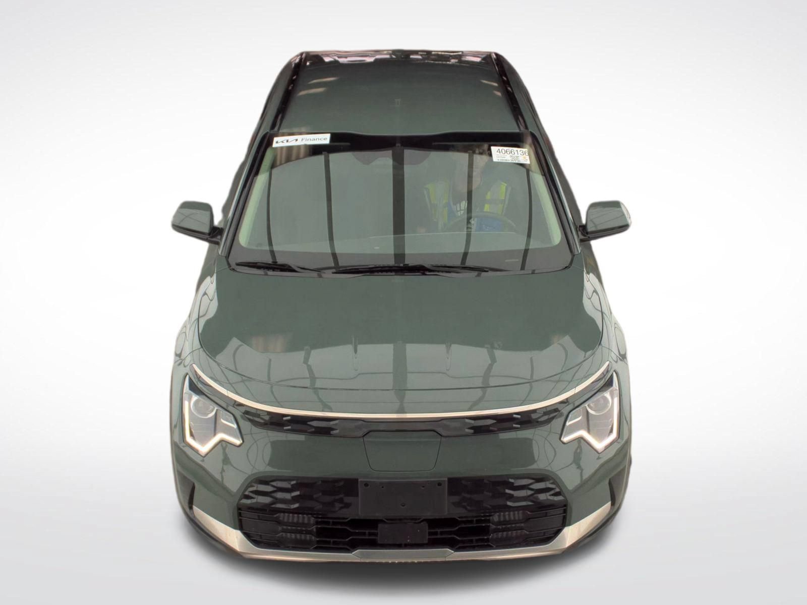 Used 2024 Kia Niro Wind FWD image 2
