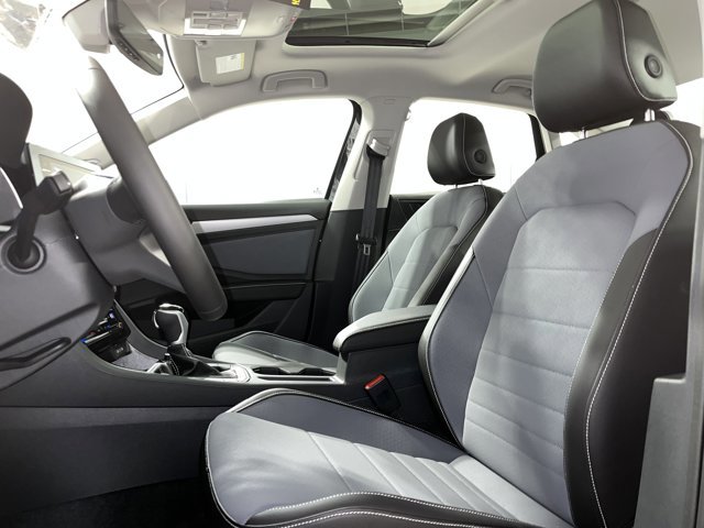 New 2025 Volkswagen Jetta SE image 21