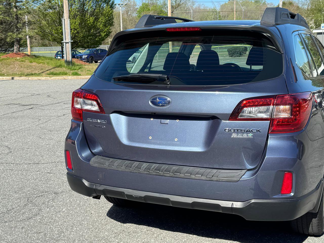 Used 2017 Subaru Outback 2.5i AWD/4WD image 19