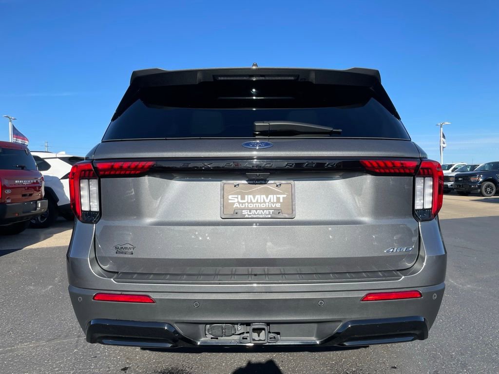 Used 2025 Ford Explorer ST-Line AWD/4WD image 34