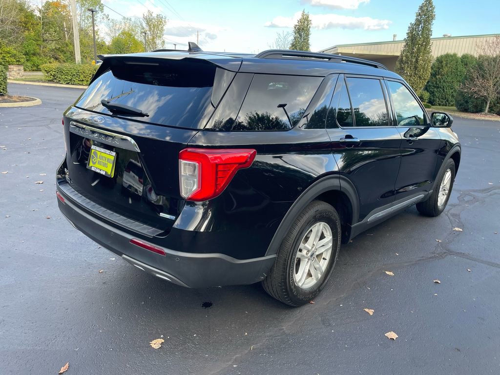 Used 2020 Ford Explorer XLT w/ Equipment Group 202A image 7