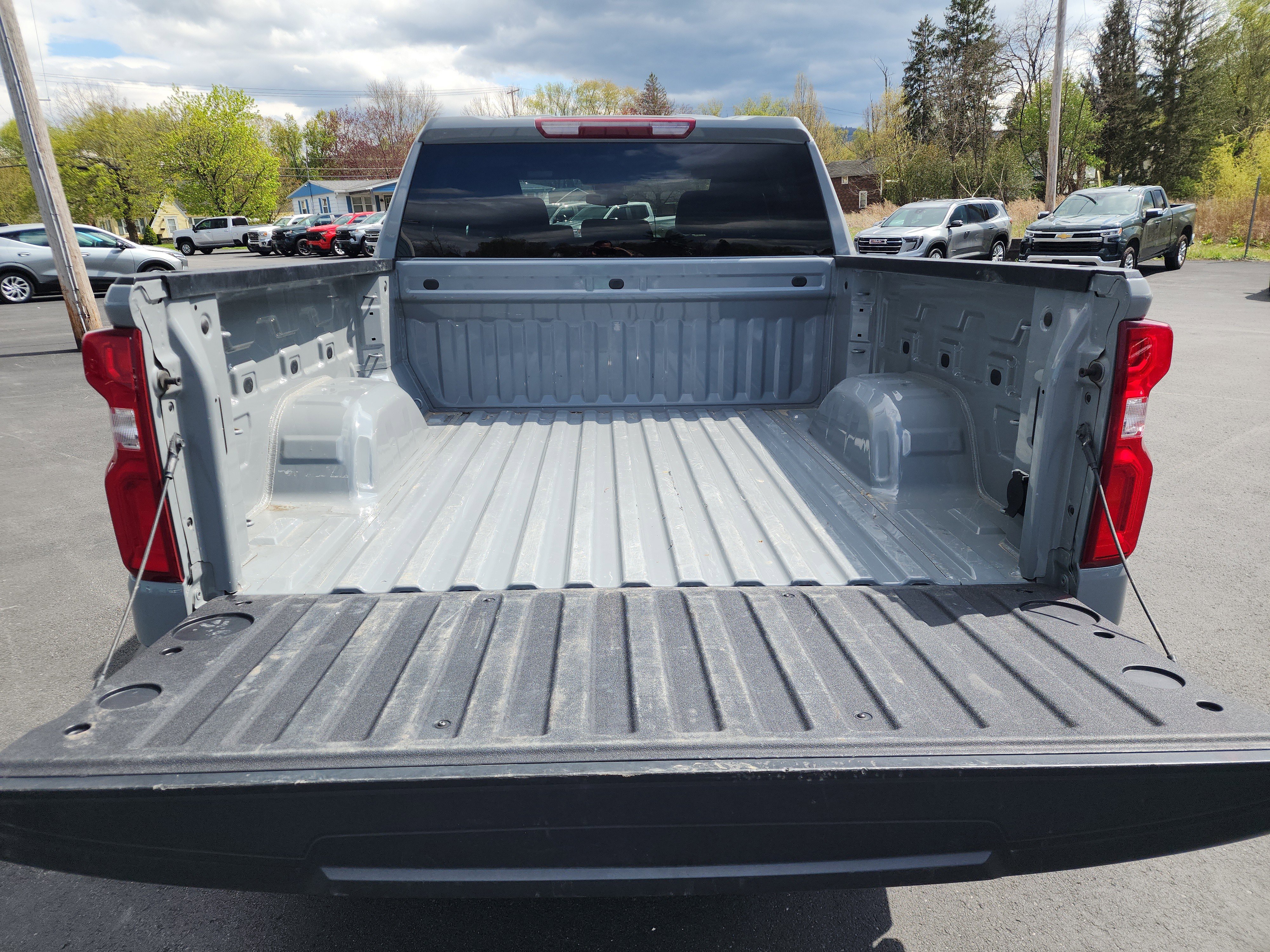 Used 2024 Chevrolet Silverado 1500 LT Trail Boss AWD/4WD image 31