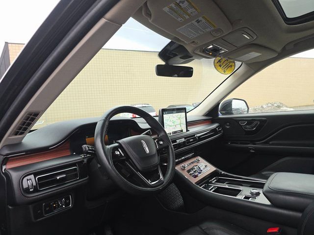 Used 2024 Lincoln Aviator Reserve image 10