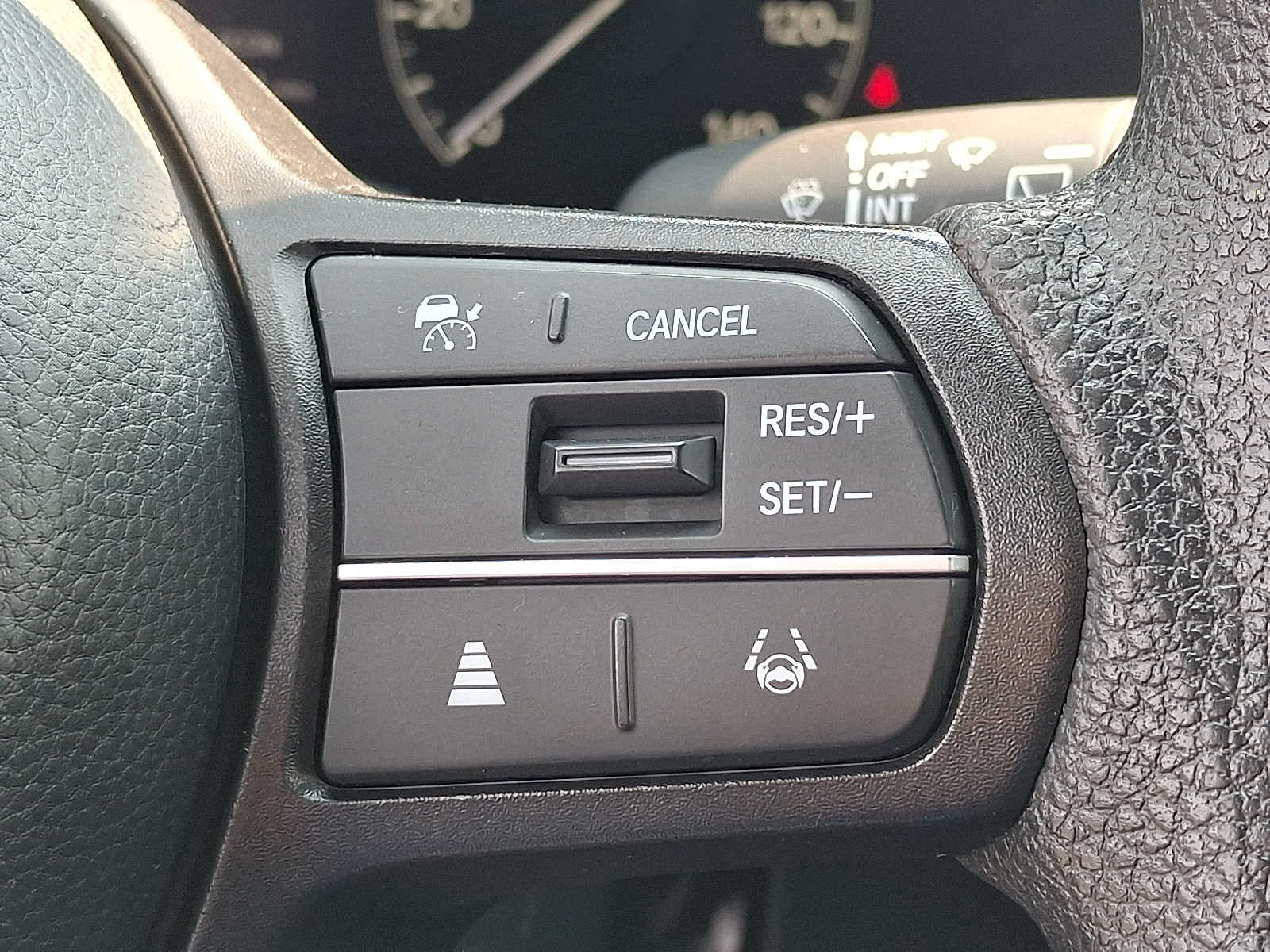Used 2025 Honda CR-V LX image 22