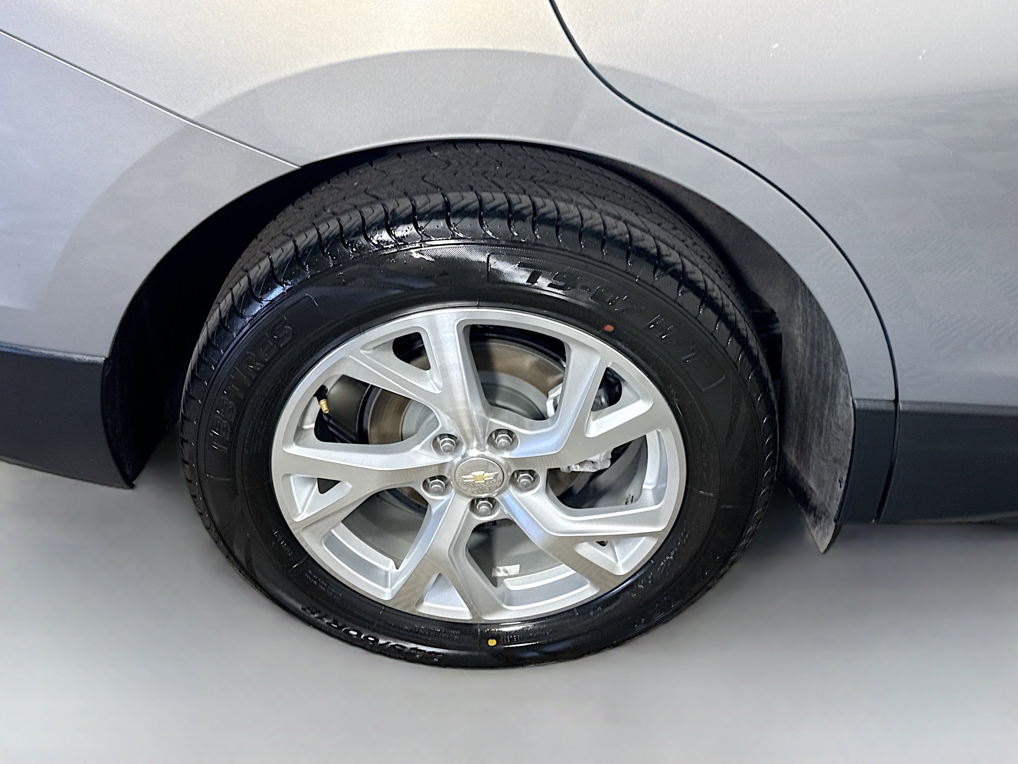 Used 2018 Chevrolet Equinox Premier FWD image 33