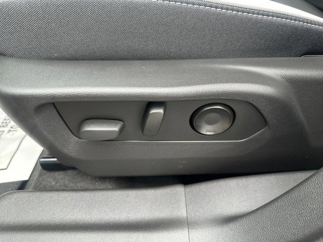 New 2025 Buick Envision Sport Touring image 18