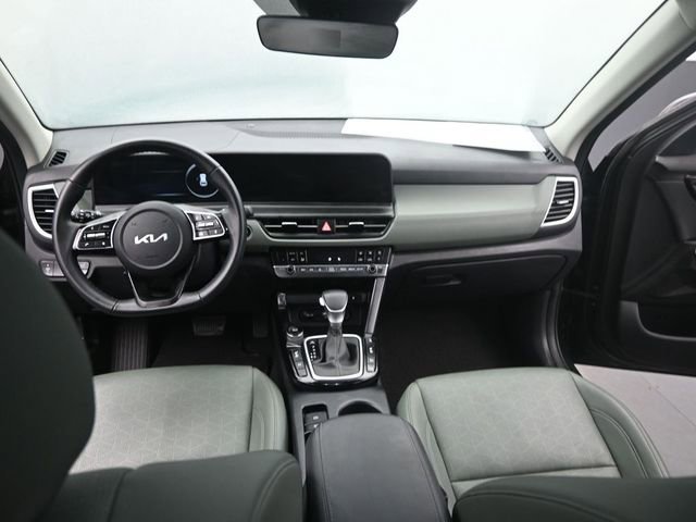 Used 2025 Kia Seltos SX w/ SX Sunroof Package image 23