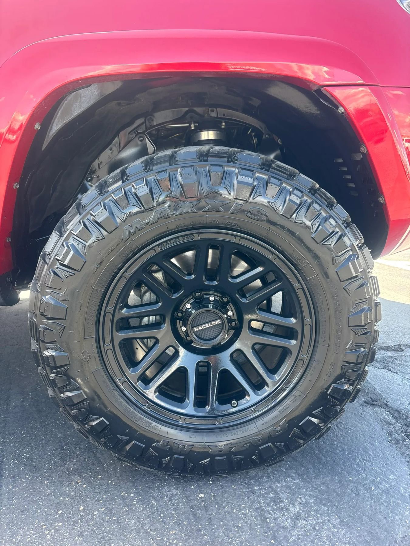 Used 2020 Toyota 4Runner SR5 AWD/4WD image 25