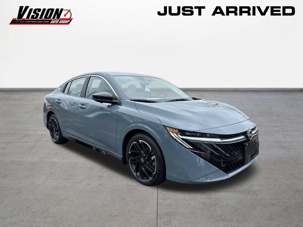 New 2026 Nissan Sentra SR w/ SR Premium Package FWD image 3