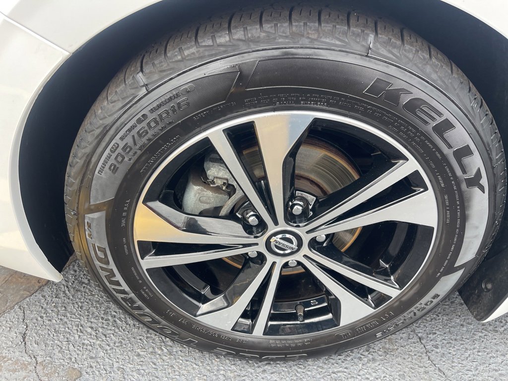 Certified 2022 Nissan Sentra SV w/ Trunk Package image 24