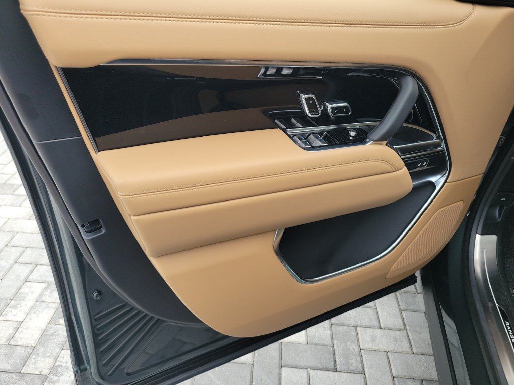 New 2027 Land Rover Range Rover SE AWD/4WD image 23