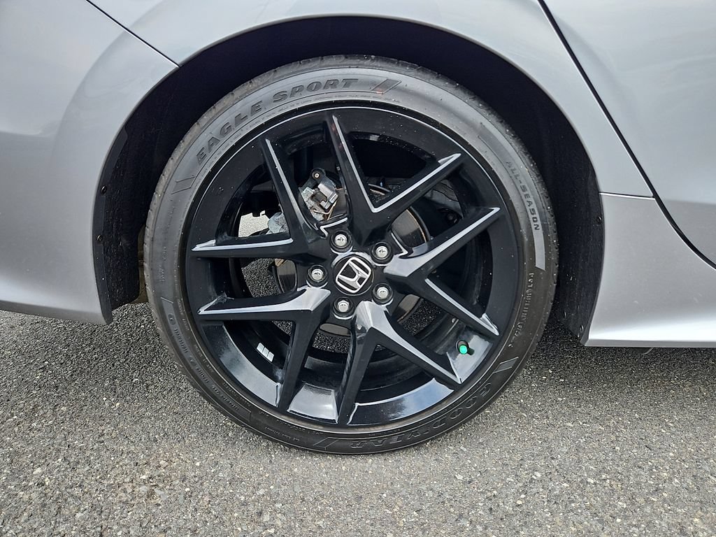 Used 2023 Honda Civic Sport image 9