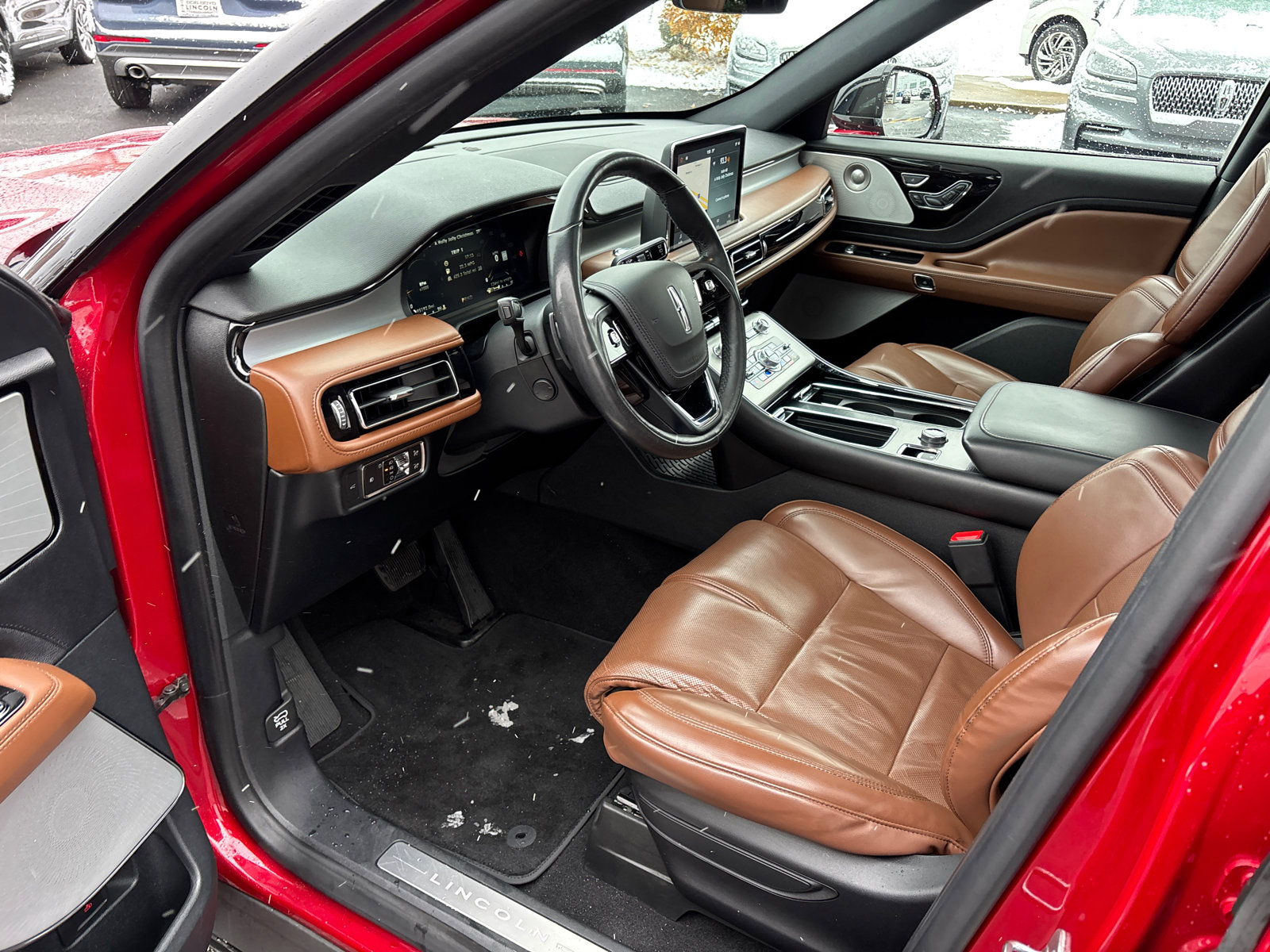 Used 2020 Lincoln Aviator Reserve w/ Equipment Group 202A image 26