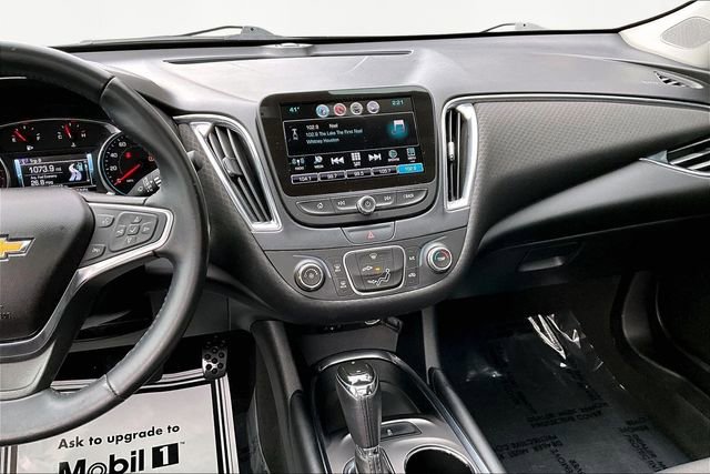 Used 2018 Chevrolet Malibu LT image 9