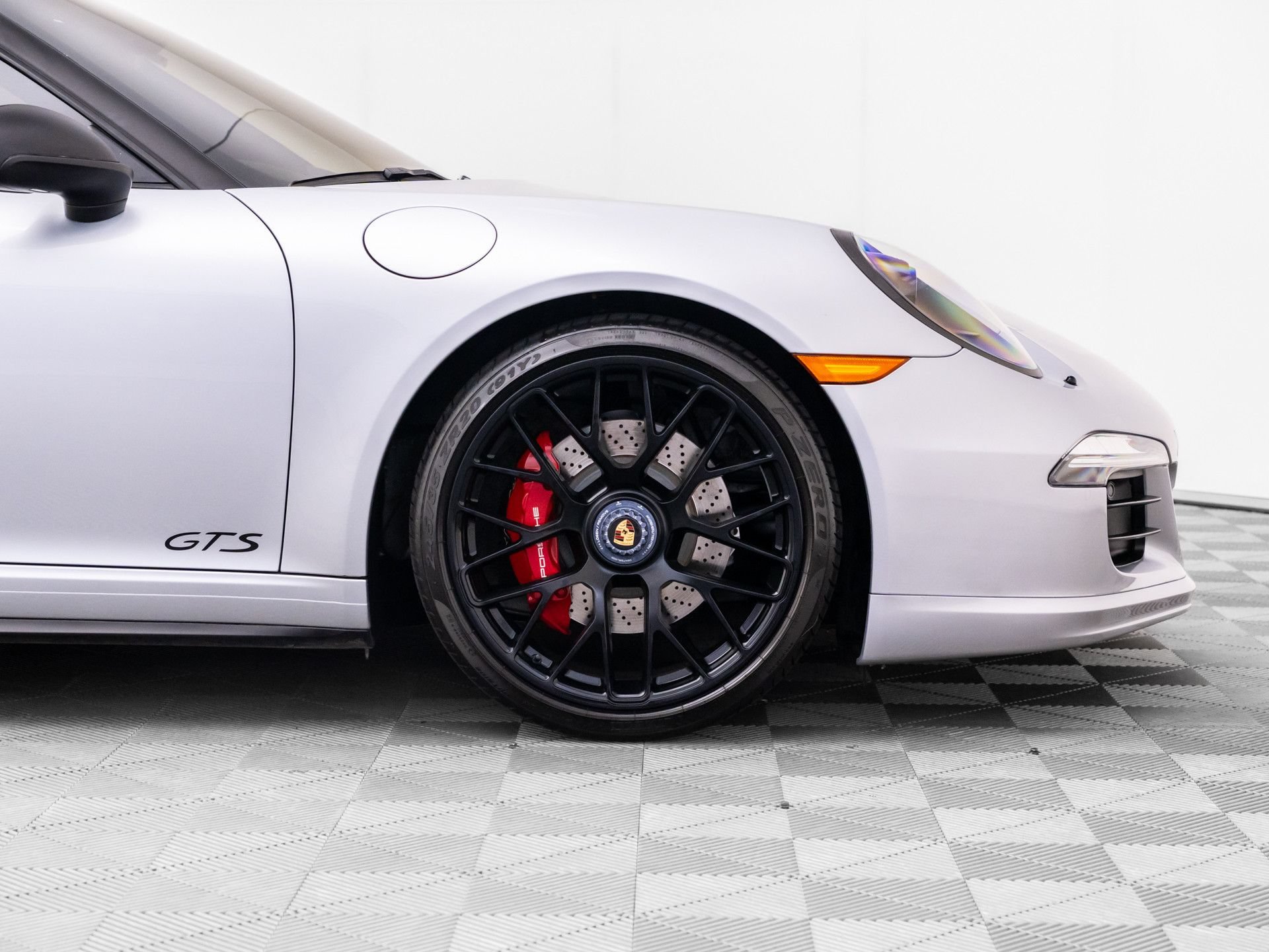 Used 2015 Porsche 911 Carrera GTS RWD image 29