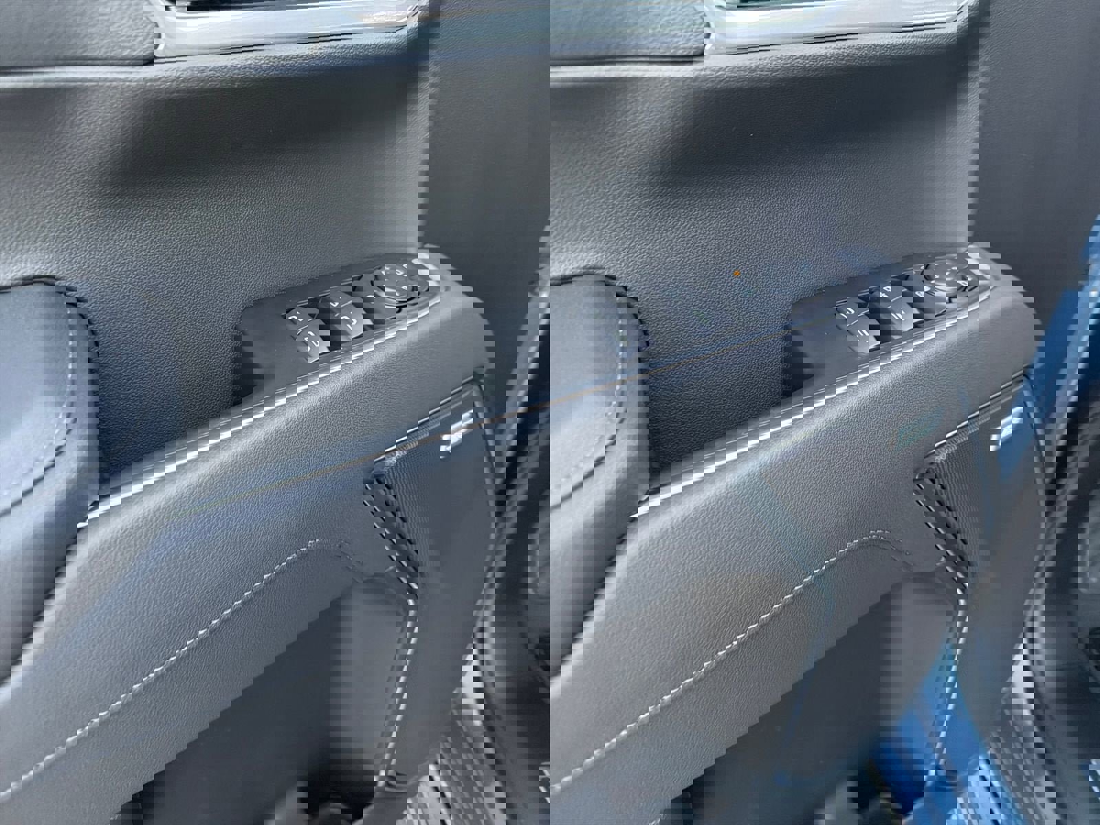 New 2026 GMC Sierra 1500 Elevation w/ Preferred Package image 14