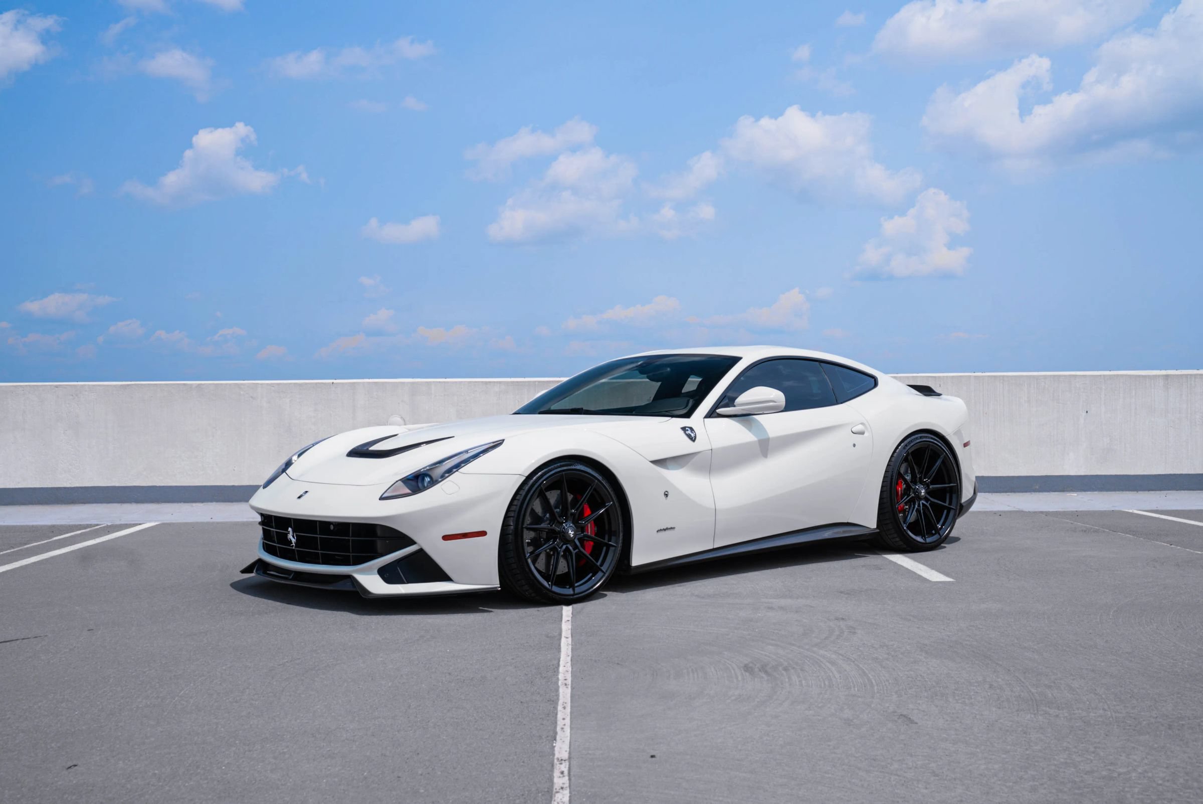 Used 2015 Ferrari F12 Berlinetta RWD image 5