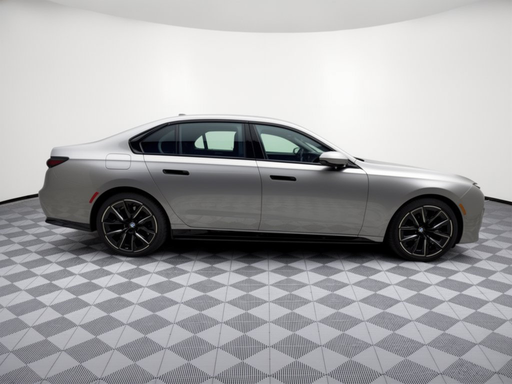 Certified 2023 BMW i7 xDrive60 AWD/4WD image 8
