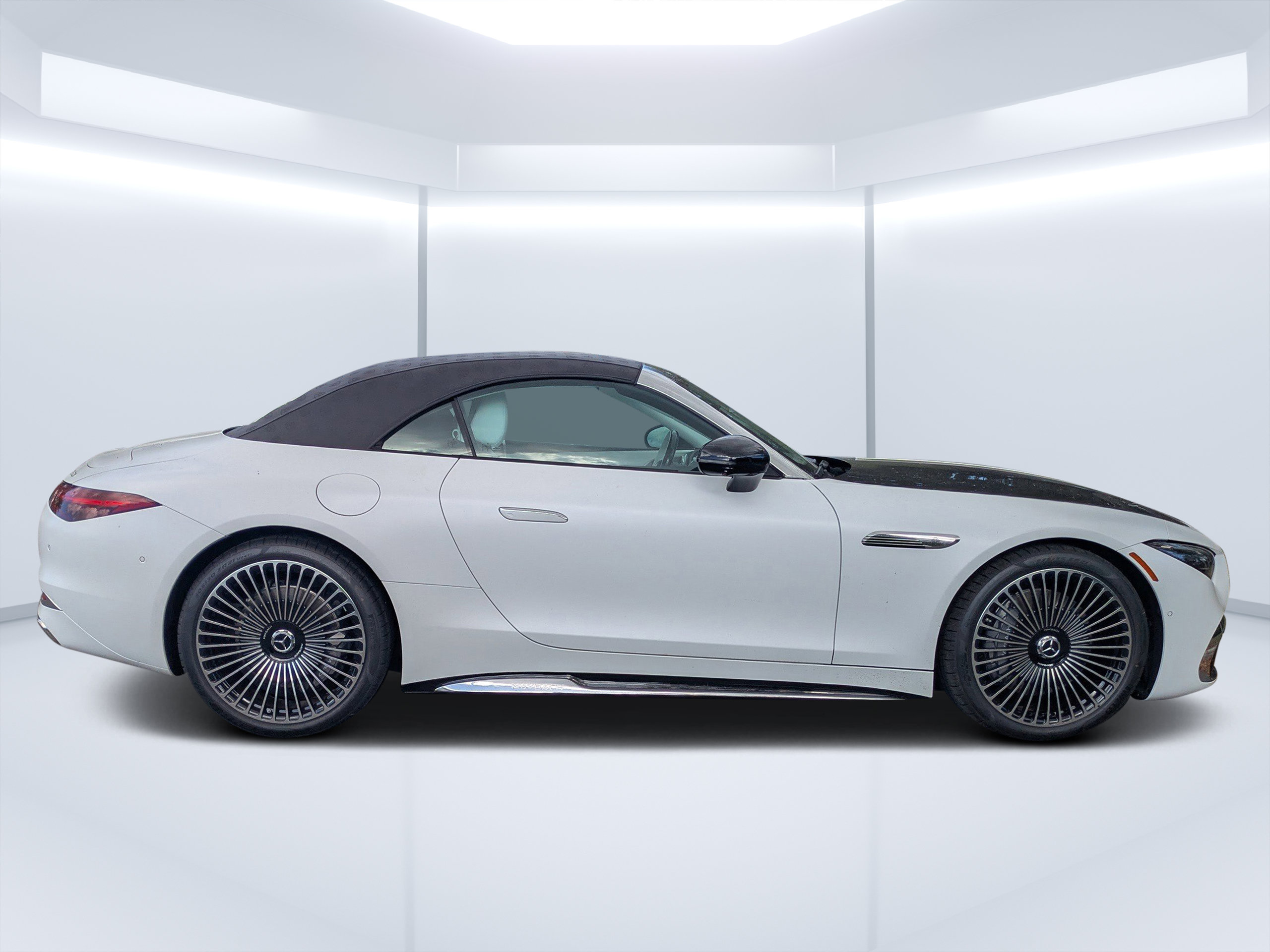 New 2026 Mercedes-Benz Maybach SL 680 image 5