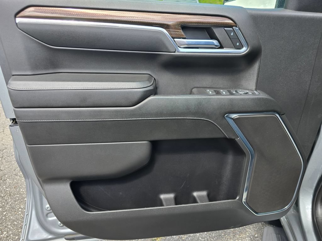 Certified 2024 Chevrolet Silverado 1500 RST AWD/4WD image 46