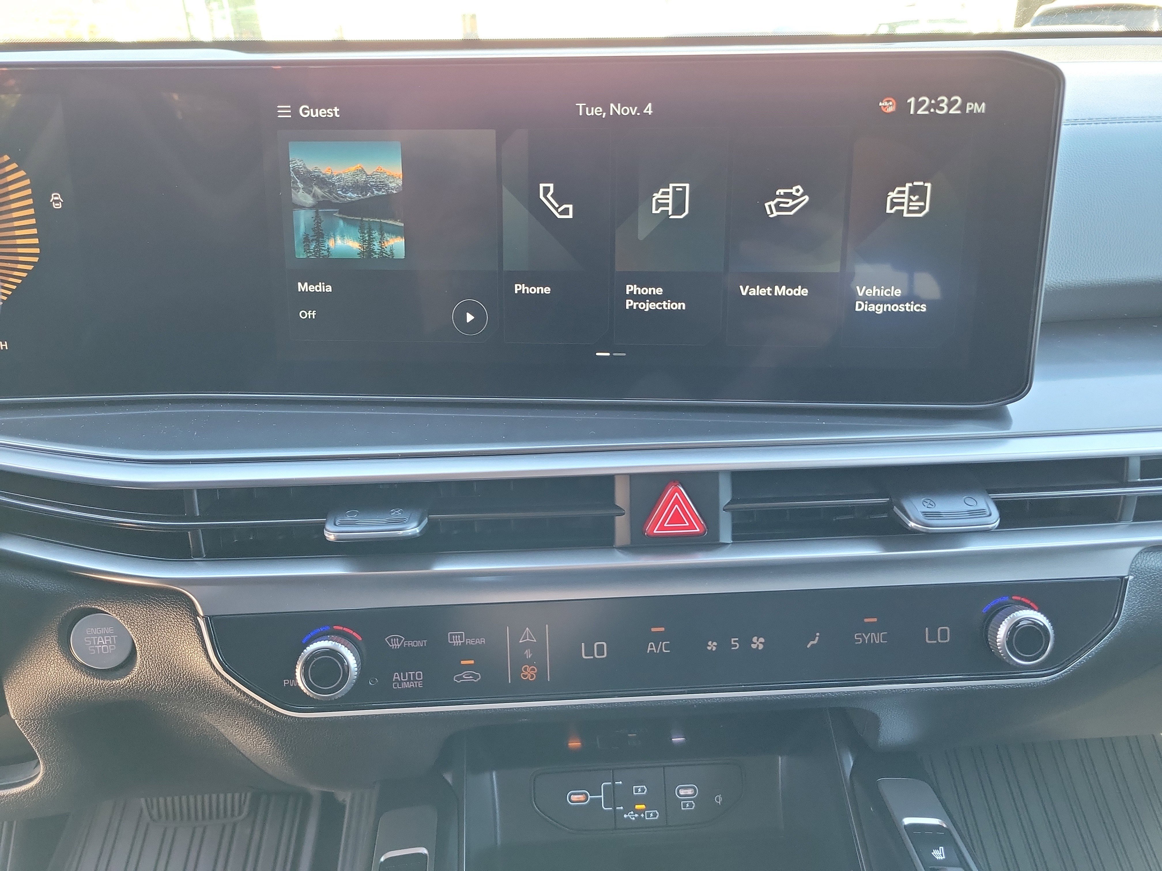 New 2026 Kia Sorento S w/ S Panoramic Sunroof Package image 9