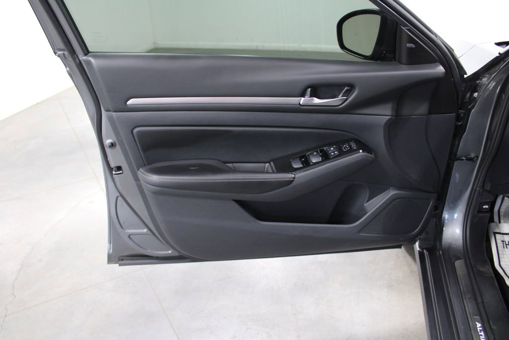 Used 2024 Nissan Altima 2.5 SL image 23