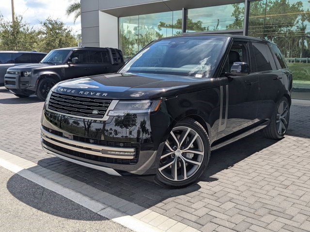 New 2025 Land Rover Range Rover SE