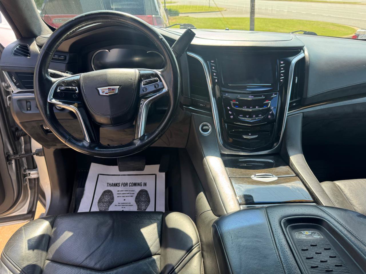 Used 2017 Cadillac Escalade ESV Platinum AWD/4WD image 14