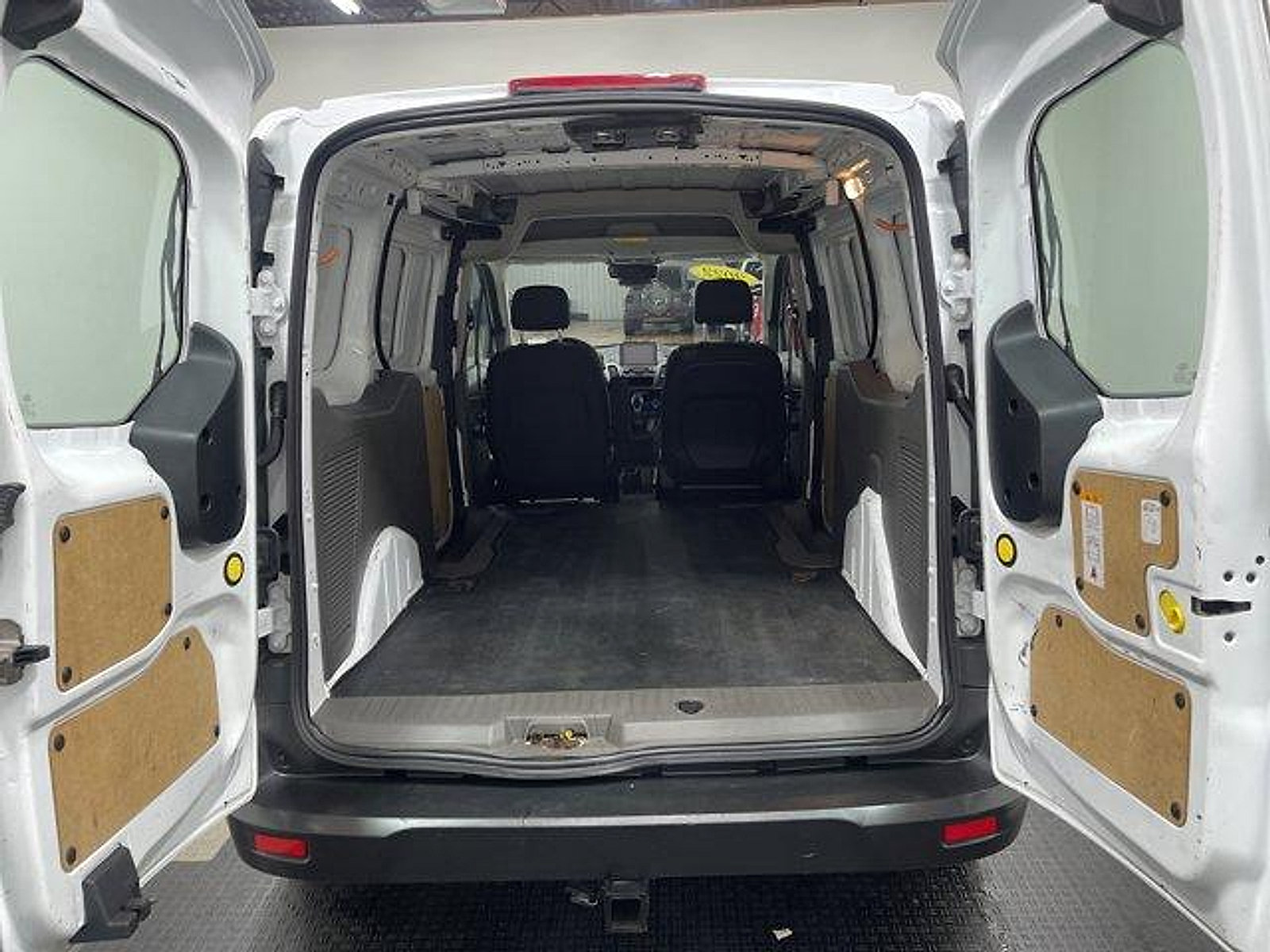Used 2022 Ford Transit Connect XL w/ Trailer Tow Package FWD image 11