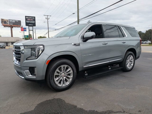 Used 2023 GMC Yukon SLT w/ SLT Luxury Package AWD/4WD image 9