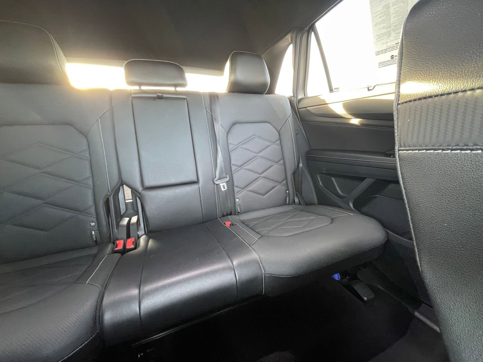 Used 2025 Volkswagen Atlas Cross Sport SE FWD image 39