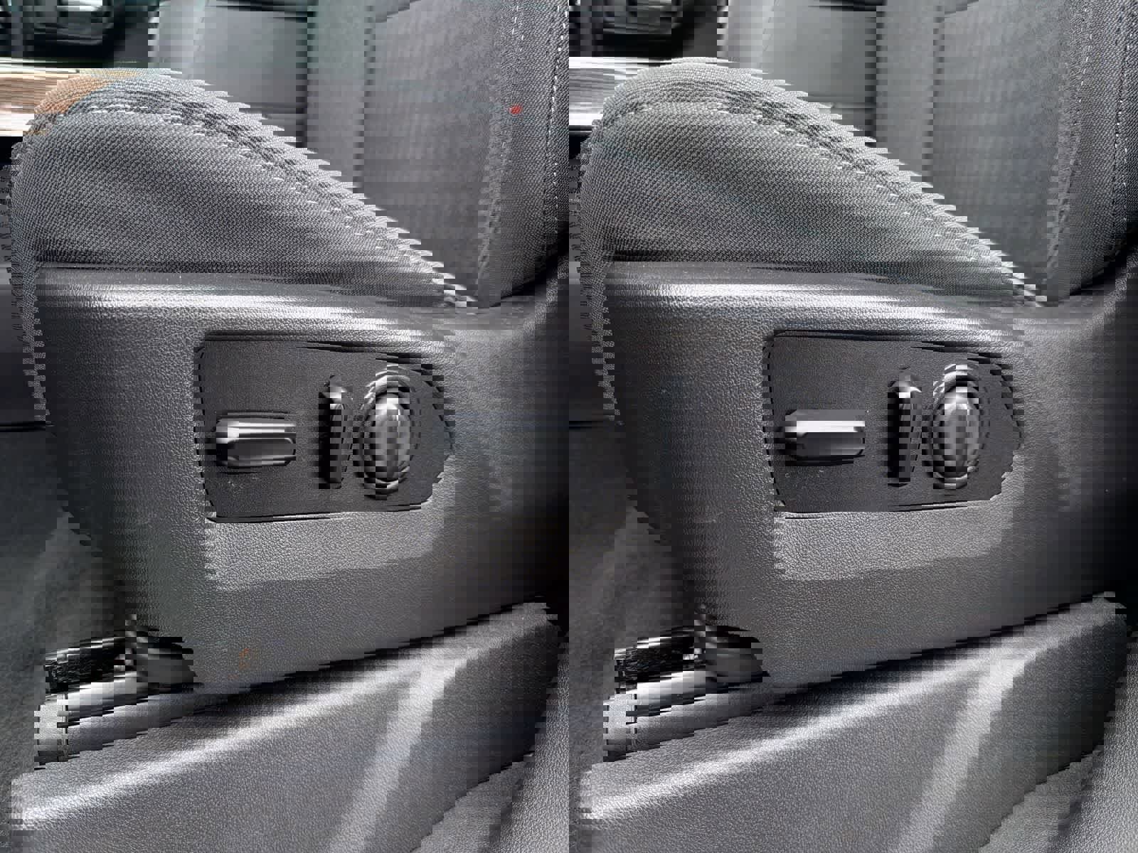 Used 2021 Chevrolet Silverado 1500 RST w/ Convenience Package II image 18