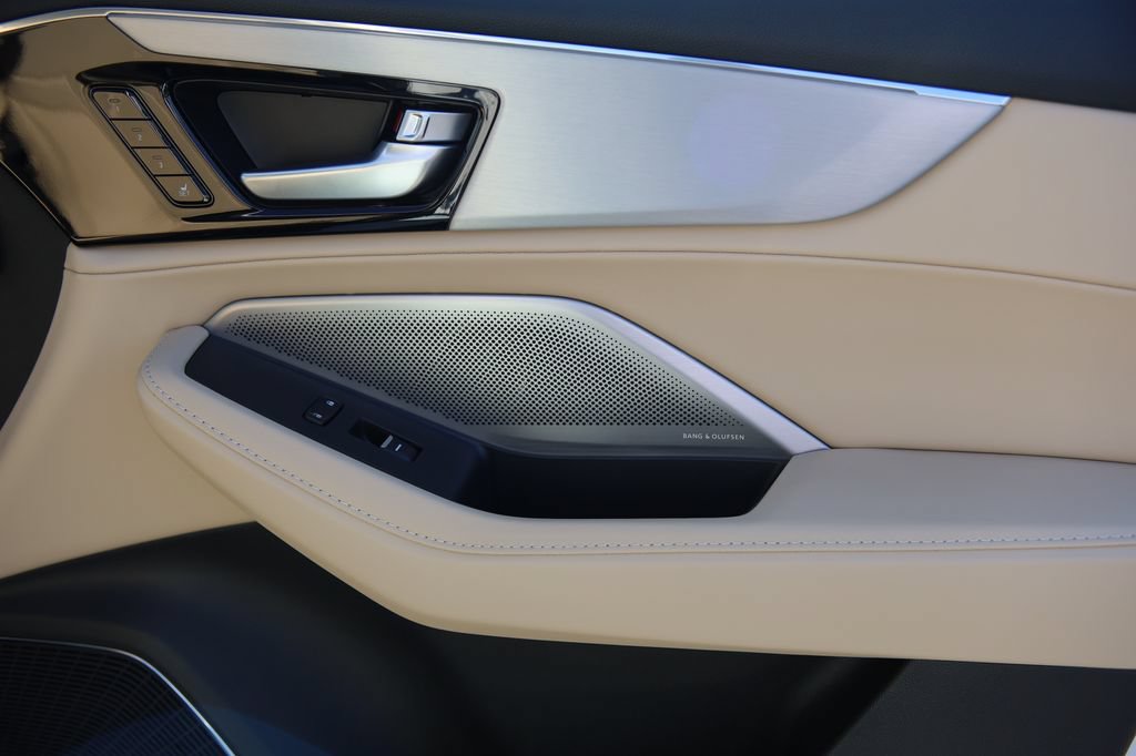 Used 2026 Acura MDX FWD w/ Technology Package image 34
