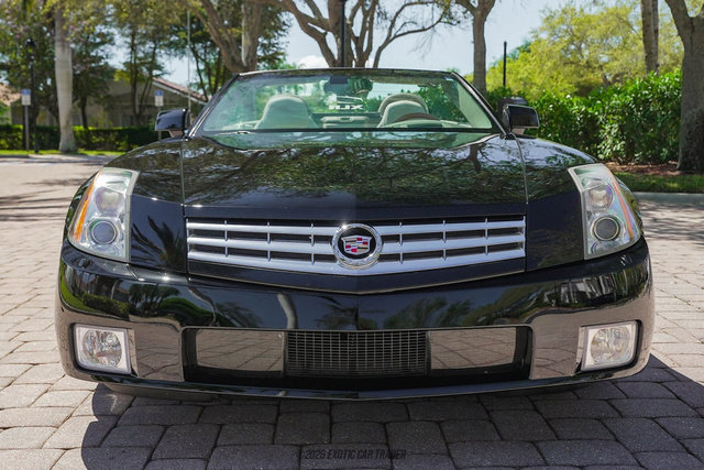 Used 2004 Cadillac XLR image 13