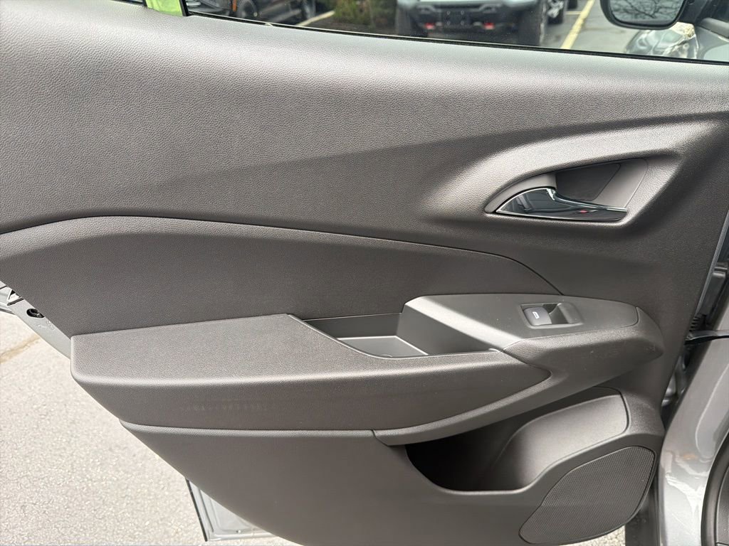 New 2026 Chevrolet Trax ACTIV w/ Driver Confidence Package image 25