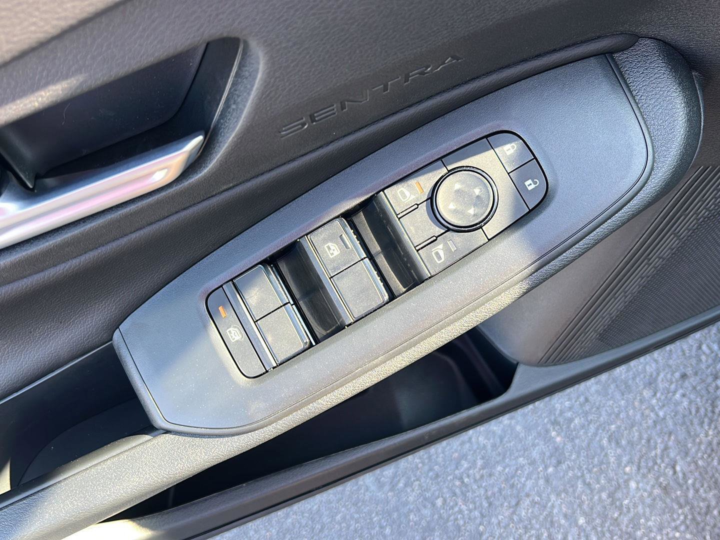 New 2026 Nissan Sentra SV w/ SV Convenience Package image 32