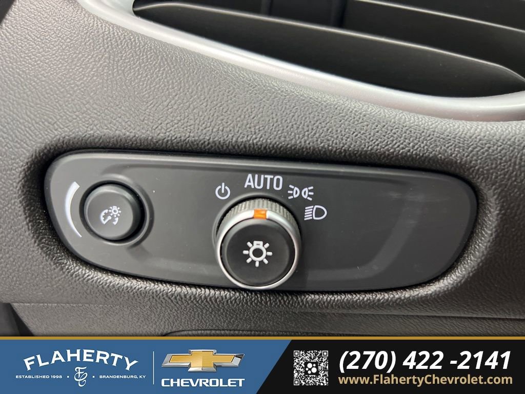 Used 2024 Chevrolet Malibu LT image 22