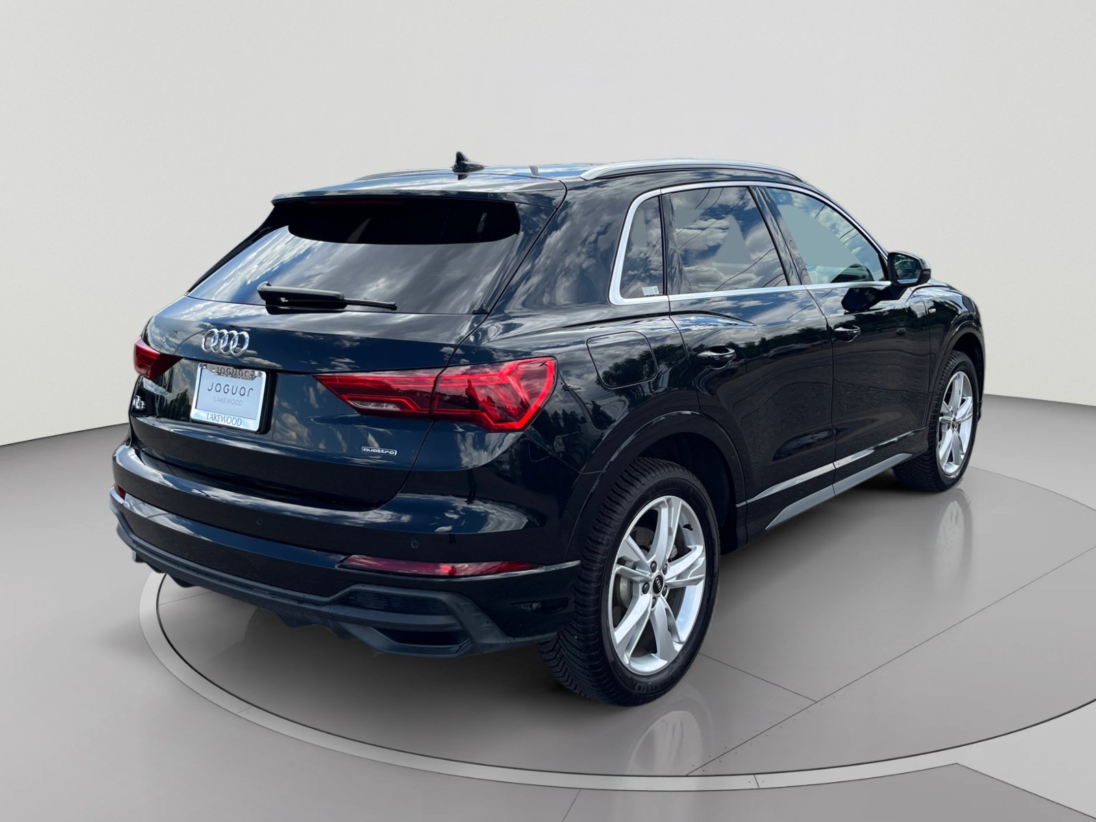 Used 2023 Audi Q3 2.0T Premium Plus AWD/4WD image 5