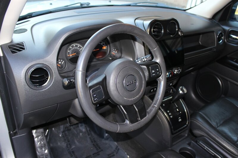 Used 2015 Jeep Patriot Sport w/ Power Value Group AWD/4WD image 9