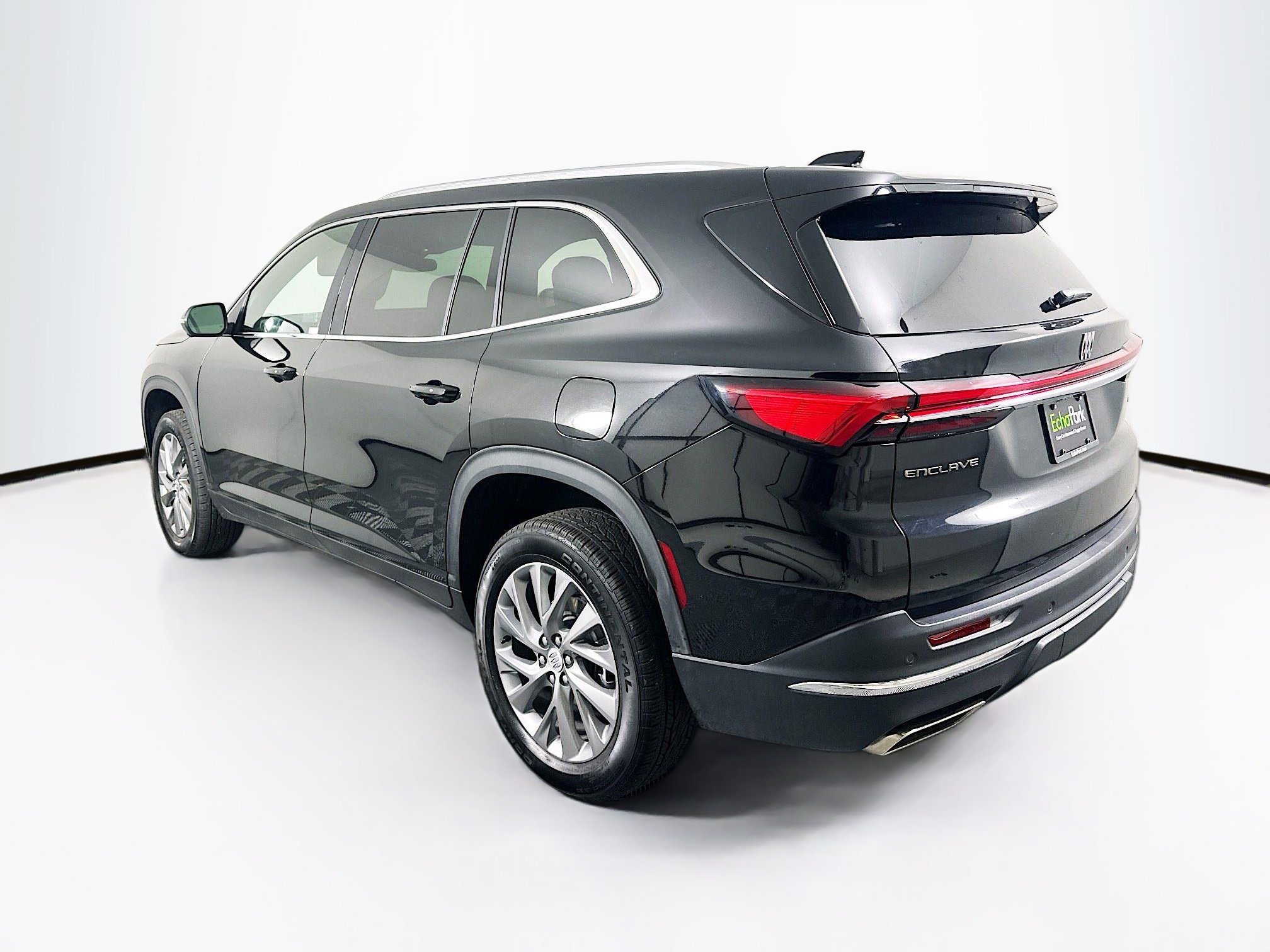 Used 2025 Buick Enclave Preferred image 5
