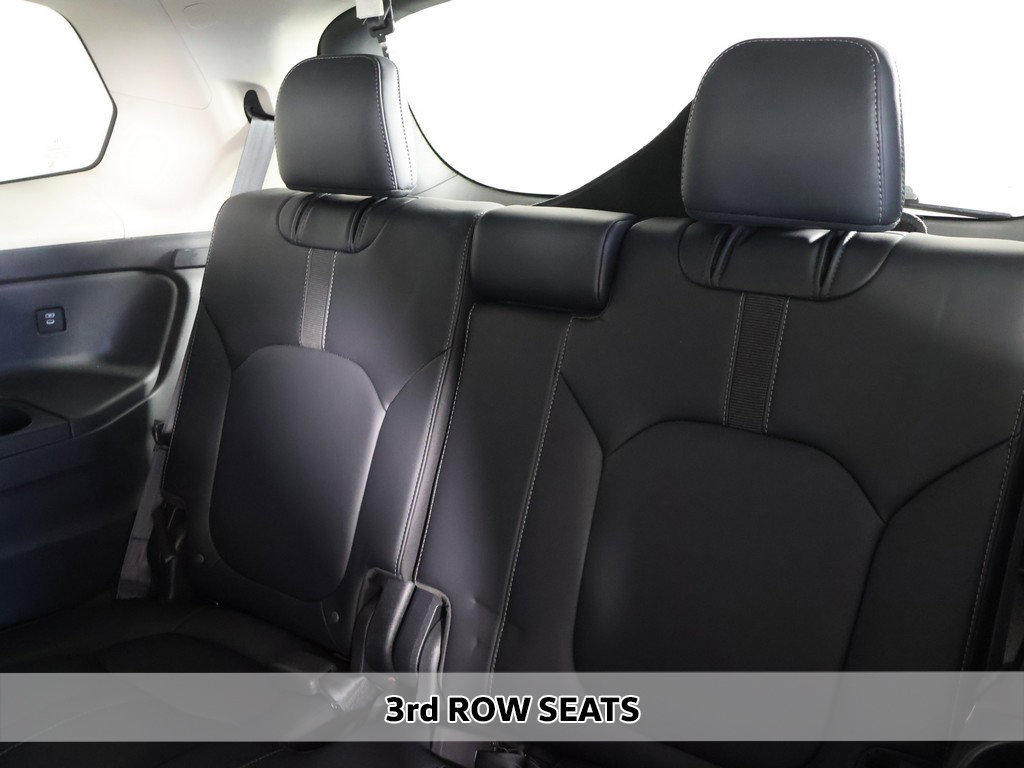 Used 2025 Honda Pilot EX-L image 7