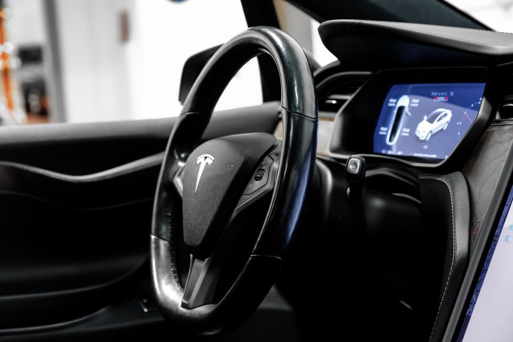 Used 2018 Tesla Model X P100D image 14