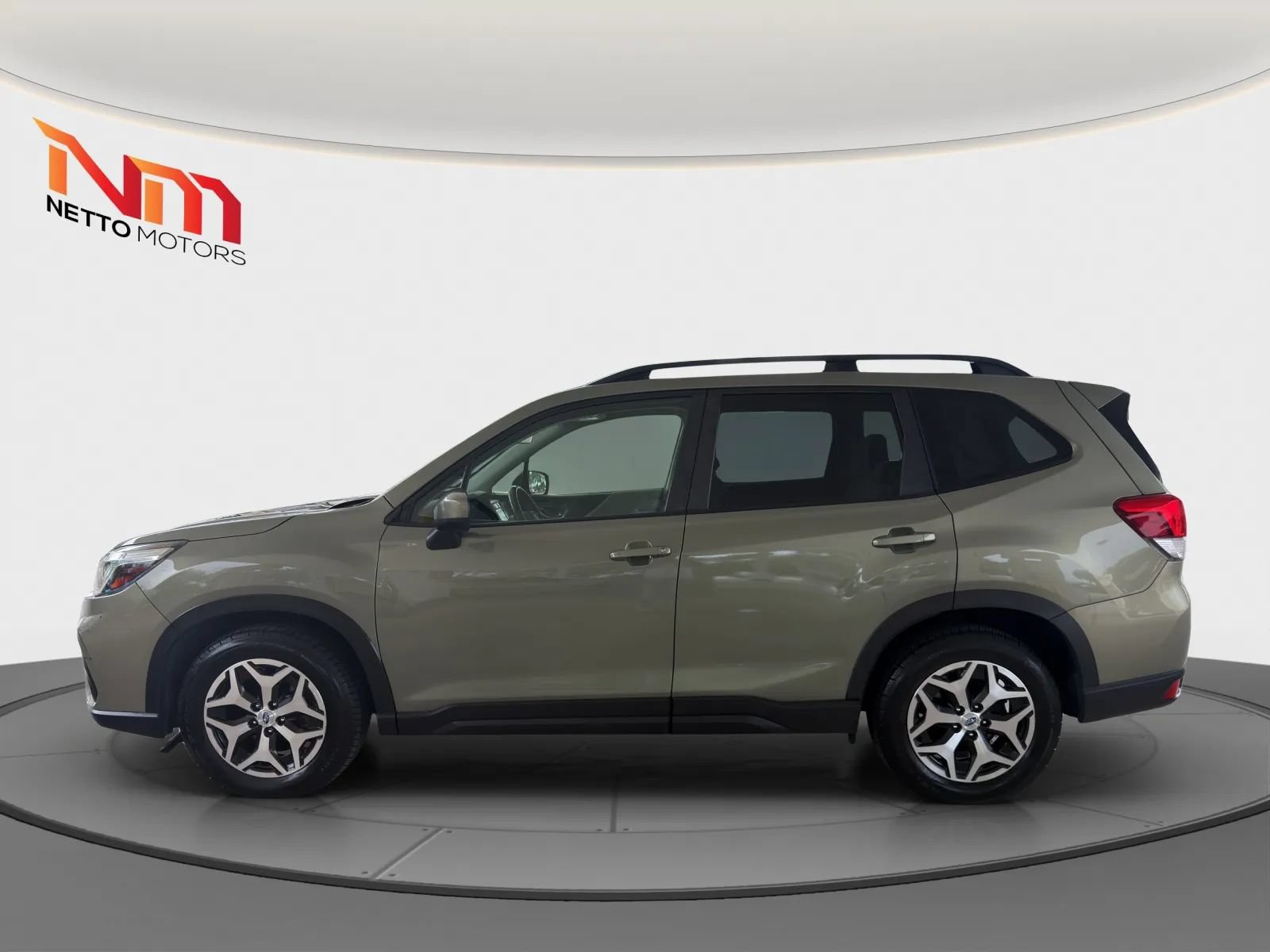 Used 2020 Subaru Forester Premium AWD/4WD image 2