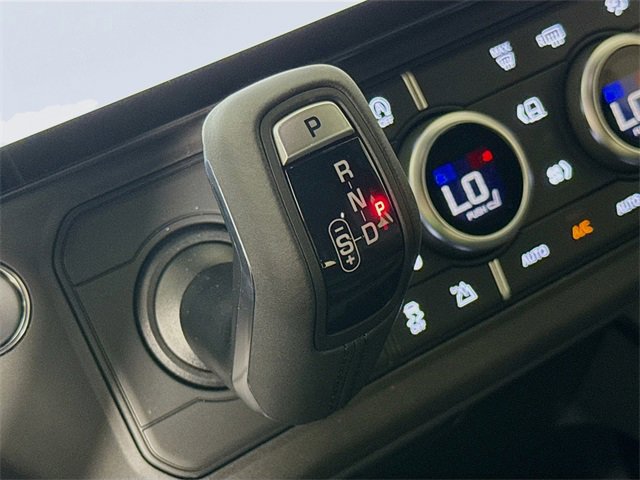 New 2026 Land Rover Defender 110 S image 19
