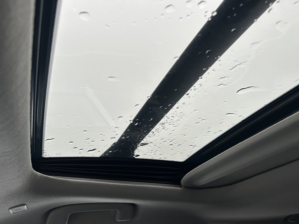 Used 2023 Toyota Corolla Cross LE image 15