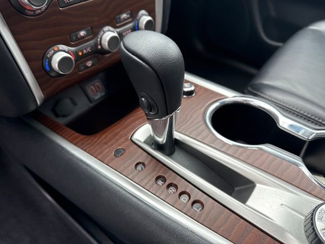 Used 2018 Nissan Pathfinder Platinum w/ Cargo Package image 24